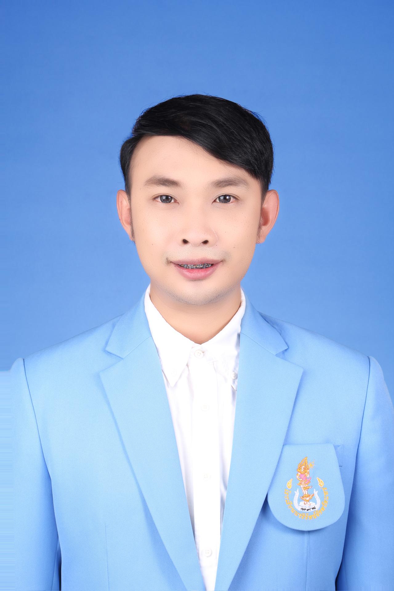 พงศ์ณภัทร   